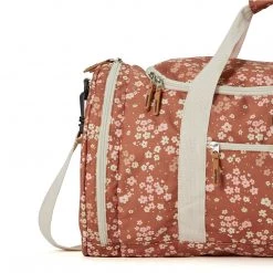 Cry Wolf - Packable Duffle Rainwear 12 Cry Wolf - Packable Duffle Rainwear