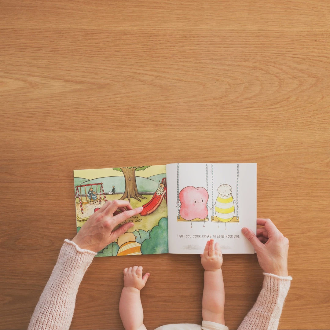 Toys The Kiss Co - I Got You Some Kisses / Paperback 3 Toys The Kiss Co - I Got You Some Kisses / Paperback