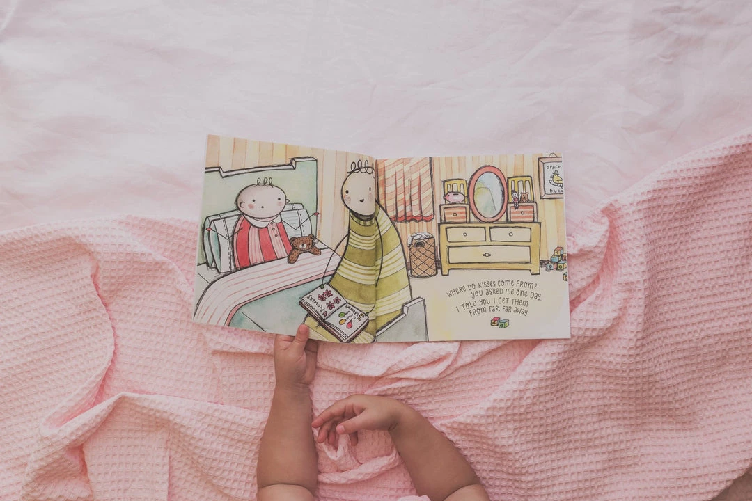 Toys The Kiss Co - I Got You Some Kisses / Hardcover 3 Toys The Kiss Co - I Got You Some Kisses / Hardcover