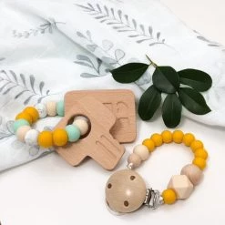 One Chew Three - Silicone Dummy Holder / Naturals Baby