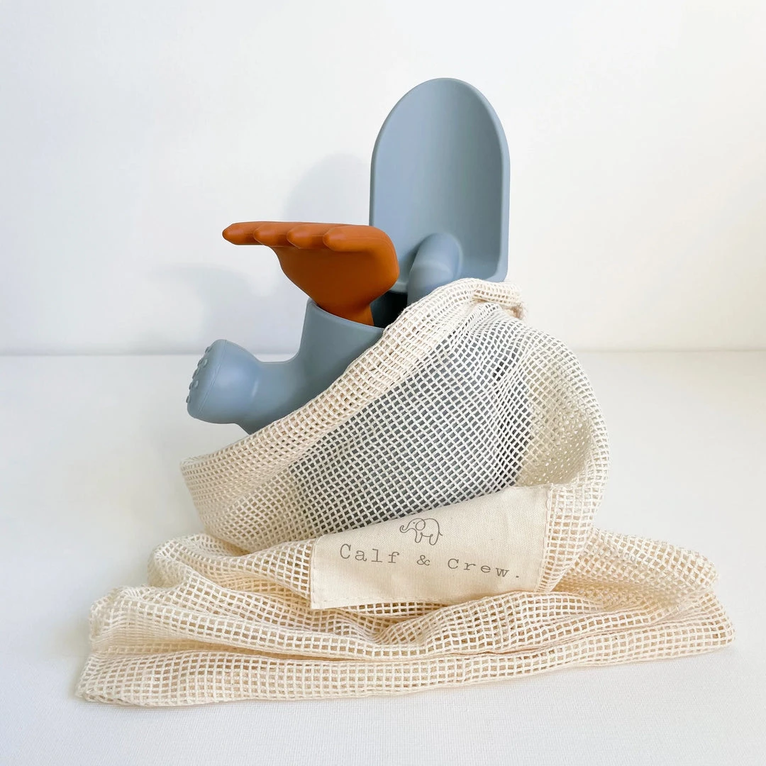 NEW Calf & Crew - Garden Toy Set 6 NEW Calf & Crew - Garden Toy Set